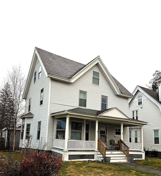 729 Pine St, Manchester, NH 03104 - photo 2