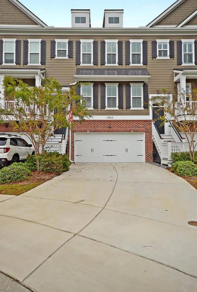 1943 Carolina Towne Ct, Mount Pleasant, SC 29464 - photo 2