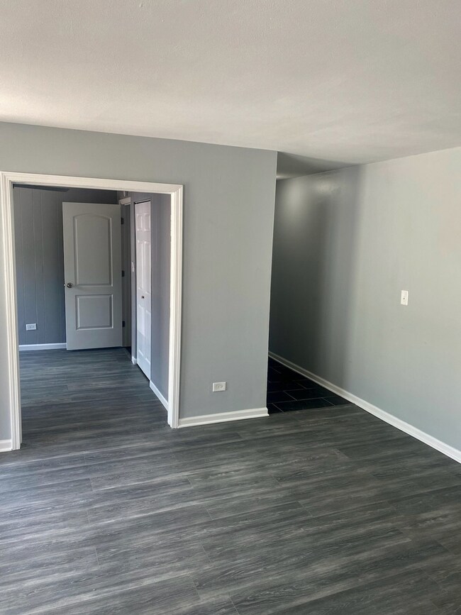 4471 Provincetown Dr, Country Club Hills, IL 60478 - photo 3