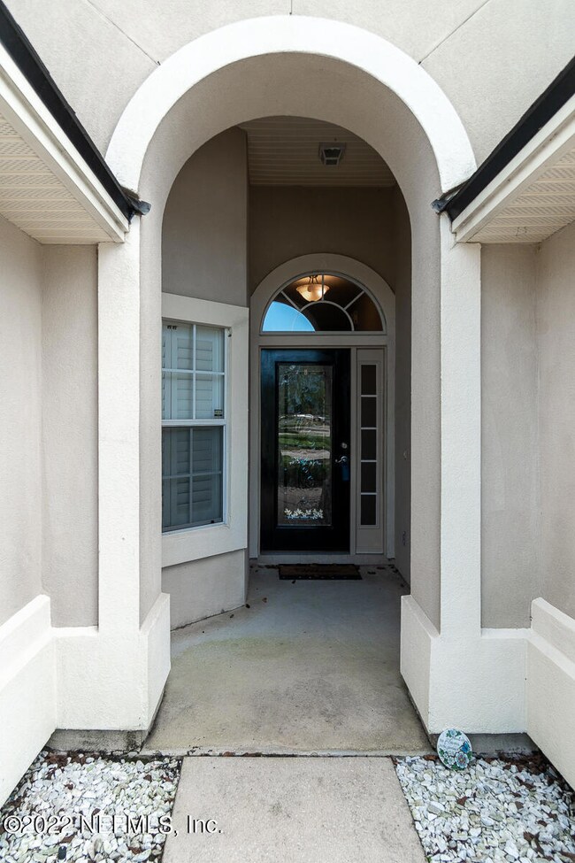 Ext Front Entry