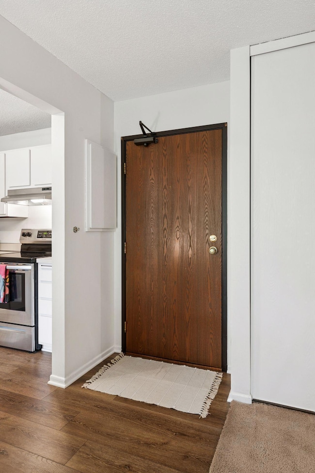 7501 West 101st Street - Spacecrafting - 0005.jpg