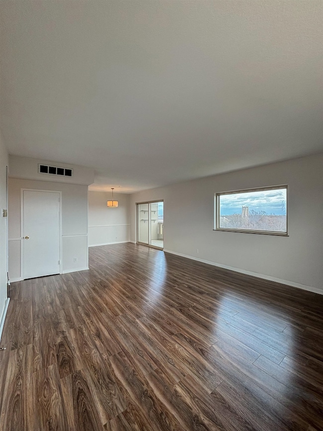 Parkway House unit 1110, Memphis, TN 38112 - photo 2