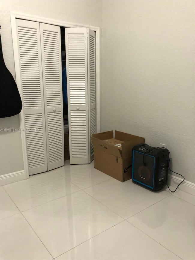 27 NE 13th Ave unit 4, Homestead, FL 33033 - photo 6