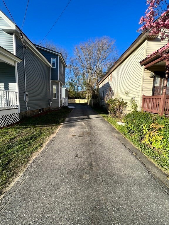 19 Lamb St, Lowell, MA 01854 - photo 3