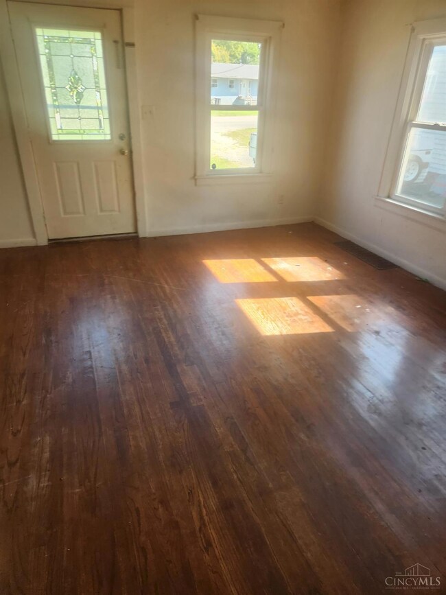 2208 Highland St, Middletown, OH 45044 - photo 5