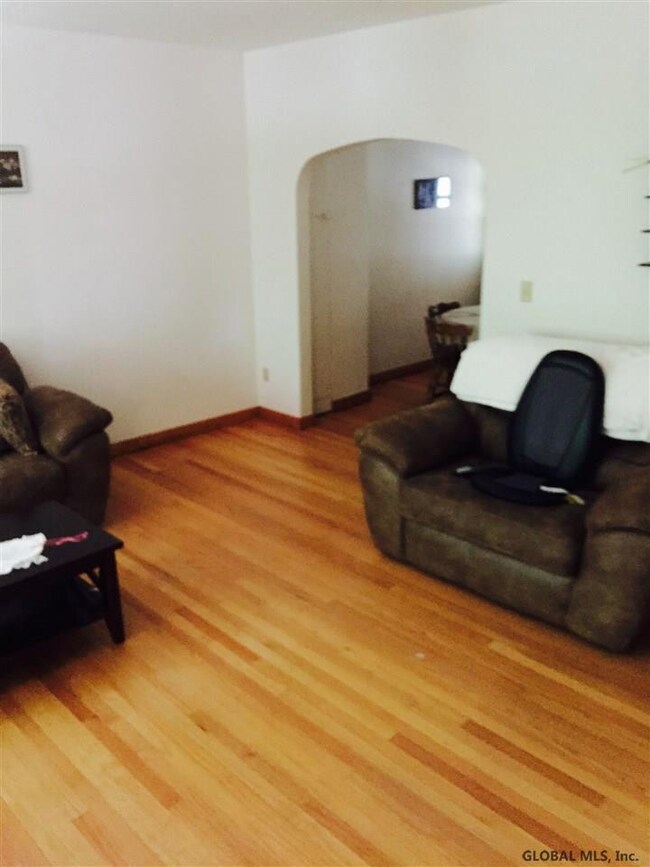 6 Sitzmark Ln, Rensselaer, NY 12144 - photo 6