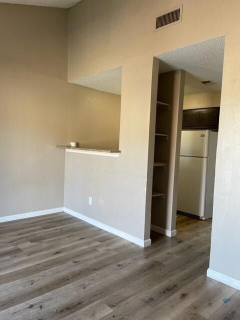 327 SE 3rd St unit 101, Grand Prairie, TX 75051 - photo 4