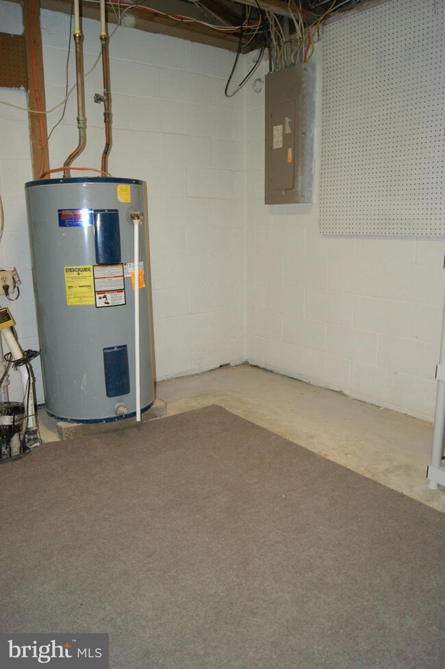 3 Burbage Ct, Nottingham, MD 21236 - photo 7