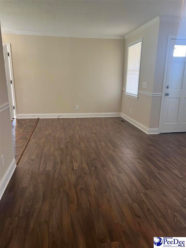 811 E Scarlett Ln, Florence, SC 29505 - photo 5