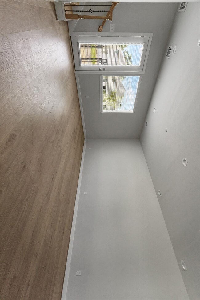 5914 Haring Ln, Houston, TX 77091 - photo 4