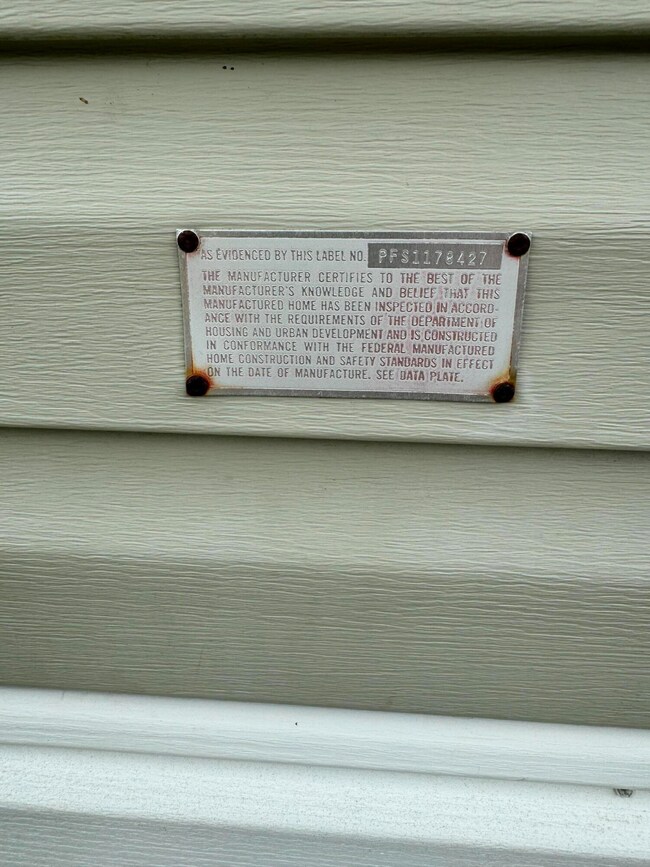 HUD tag- exterior