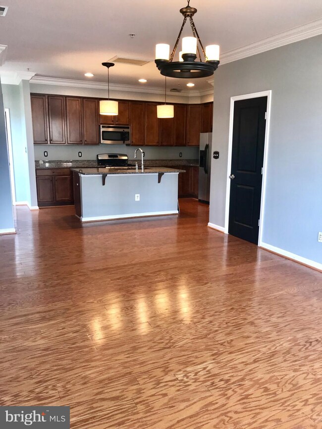 7754 Cedar Branch Dr unit 83, Gainesville, VA 20155 - photo 5