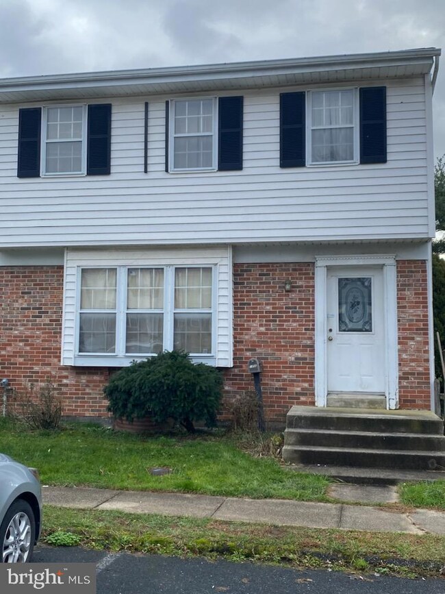 1498 Harford Square Dr, Edgewood, MD 21040 - photo 2