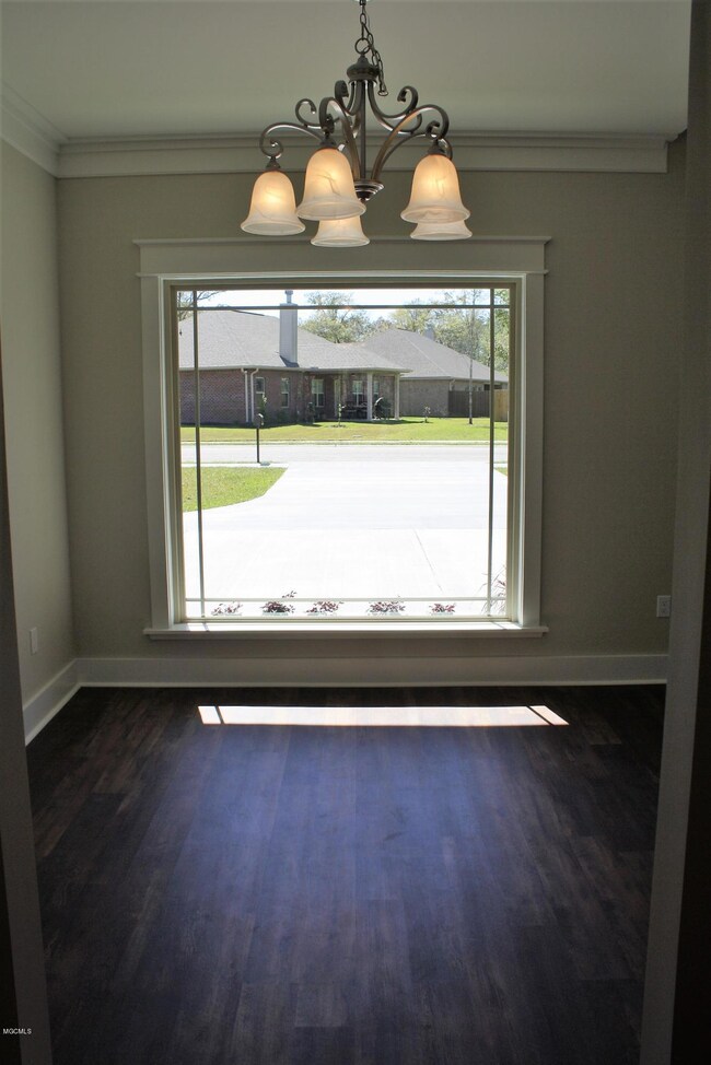 16 Dining Room 2