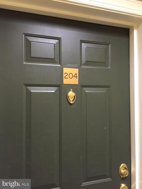 9722 Holmes Place unit 204, Manassas Park, VA 20111 - photo 6