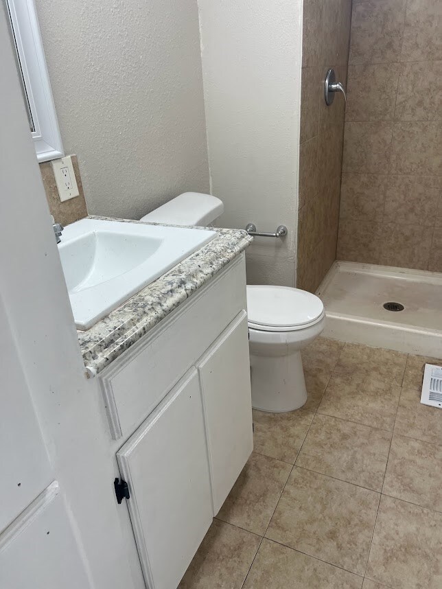 14514 Hillsboro St, Houston, TX 77015 - photo 6