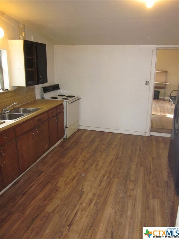 8496 Aycock Rd, Moody, TX 76557 - photo 7