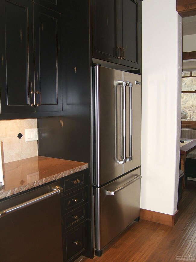 2101 NW Awbrey Rd, Bend, OR 97703 - photo 5