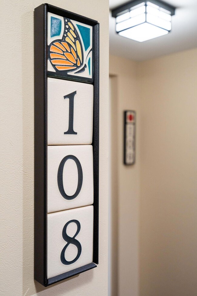 2125 Nature Cove Ct unit 108, Ann Arbor, MI 48104 - photo 3