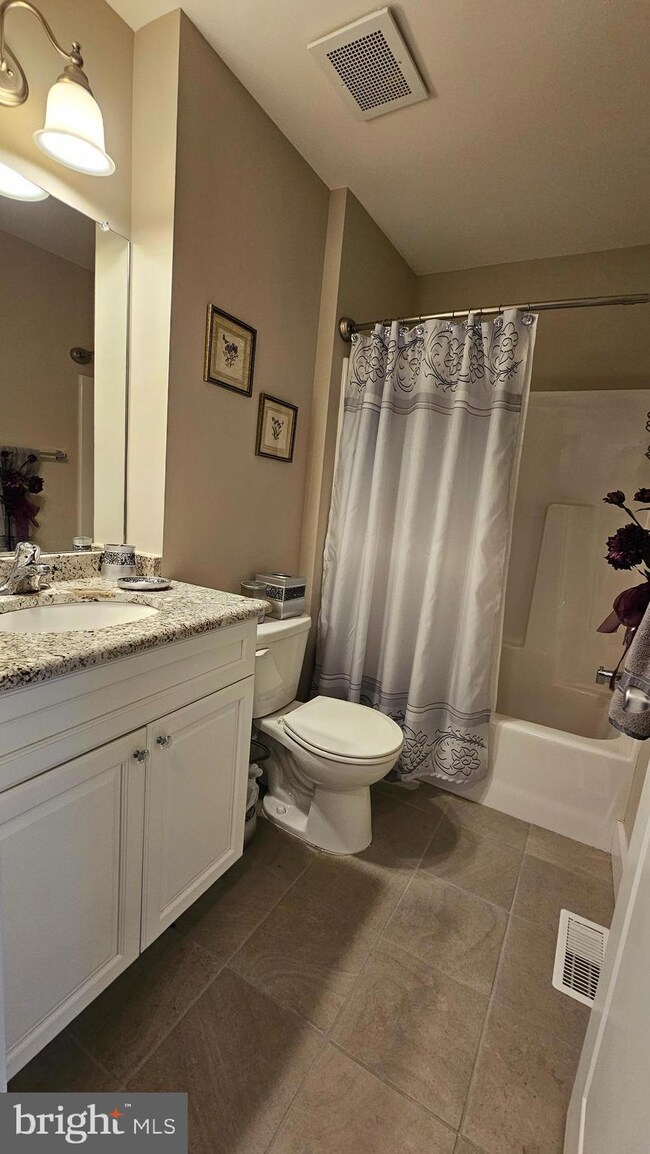 2102 E Oak Rd unit A1, Vineland, NJ 08361 - photo 3