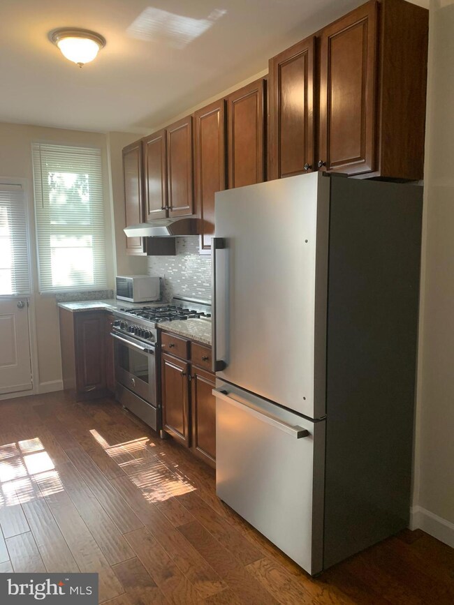2813 Hilldale Ave, Baltimore, MD 21215 - photo 7