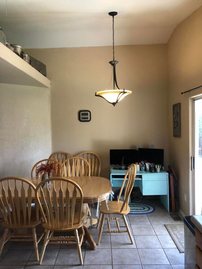 iyhwM55SQ5yKrp09oGtKnw