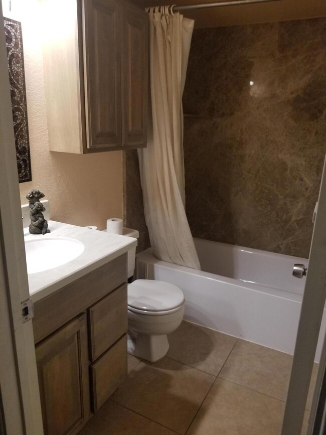 629 N Mesa Dr unit 26, Mesa, AZ 85201 - photo 4