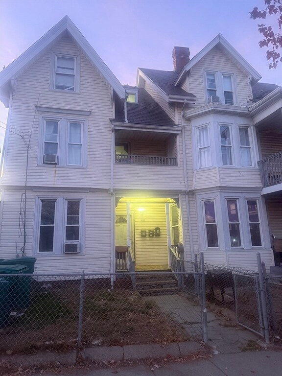 48 Hamilton Ave, Lynn, MA 01902 - photo 4