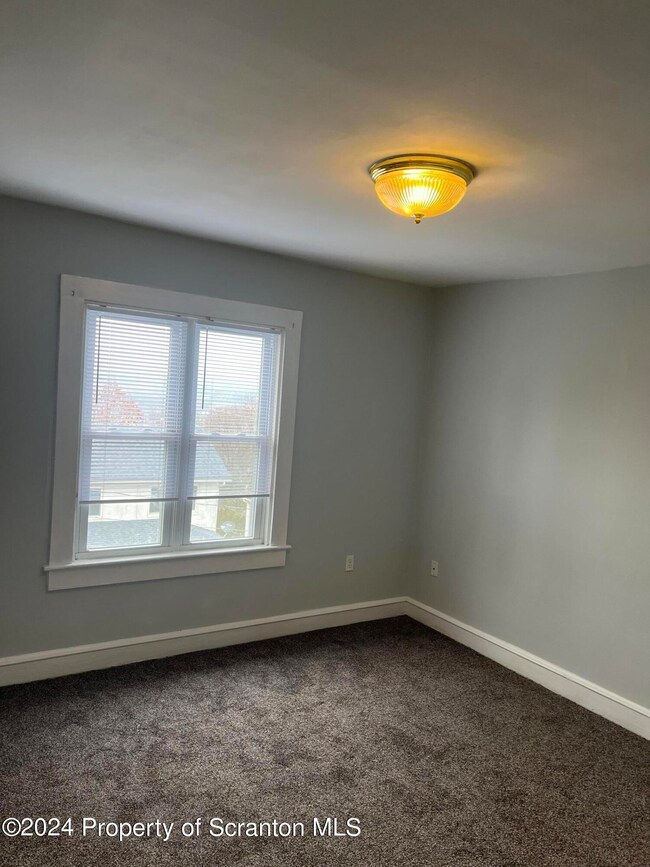 1112 Taylor Ave unit 2, Scranton, PA 18510 - photo 7