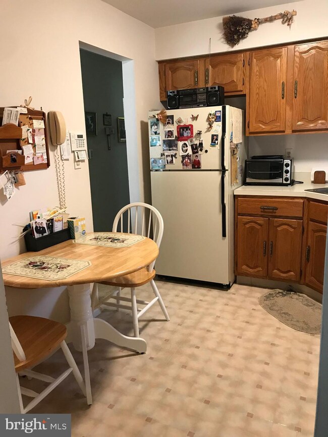 239 Wyndham Place, Trenton, NJ 08691 - photo 6