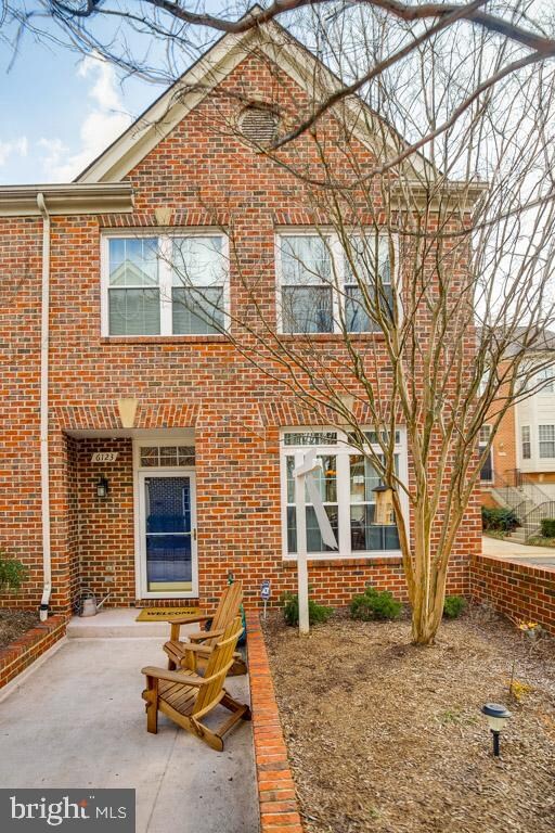 6123 Madison Crest Ct, Falls Church, VA 22041 - photo 4