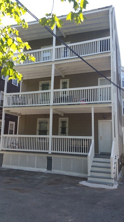 35 Kenberma Rd, Dorchester Center, MA 02124 - photo 2