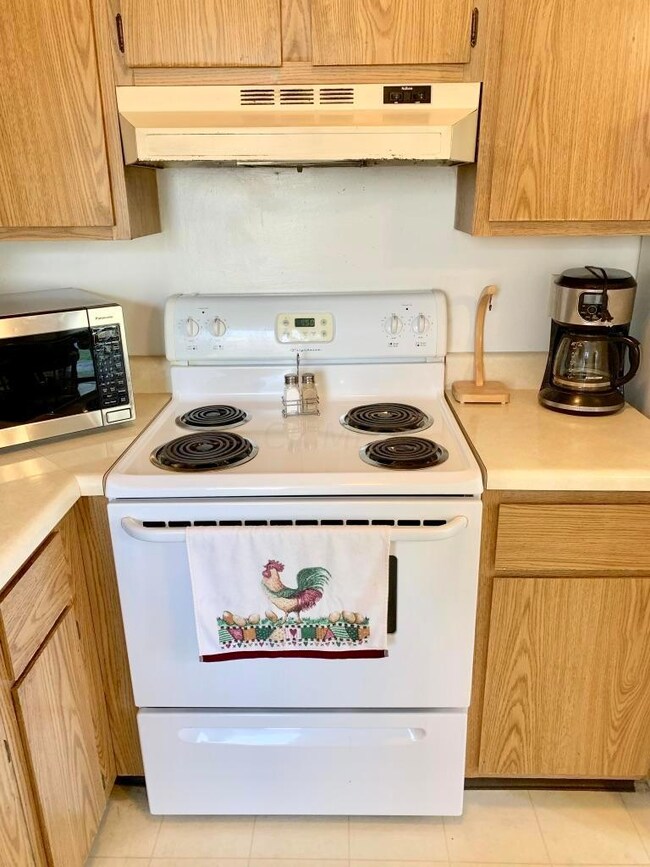 3939 - Kitchen