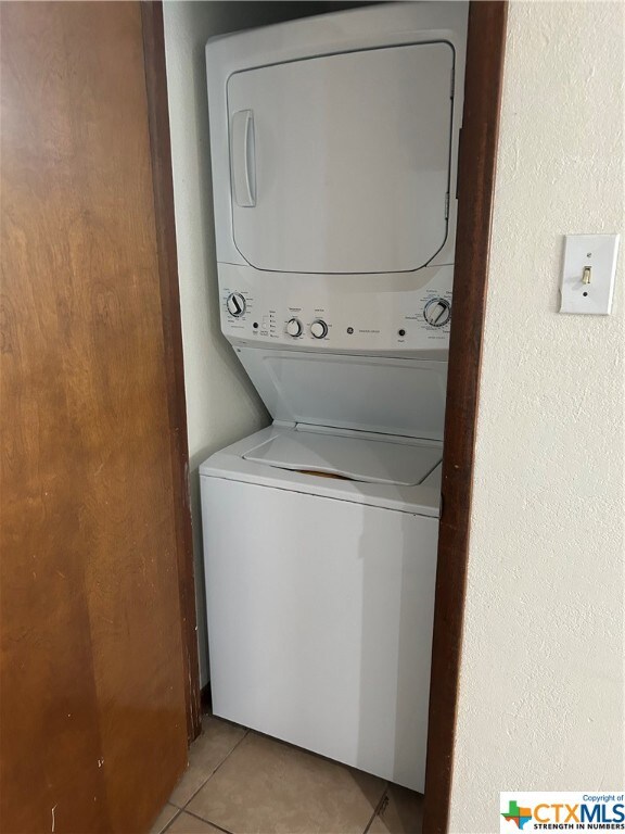 Stack washer/Dryer