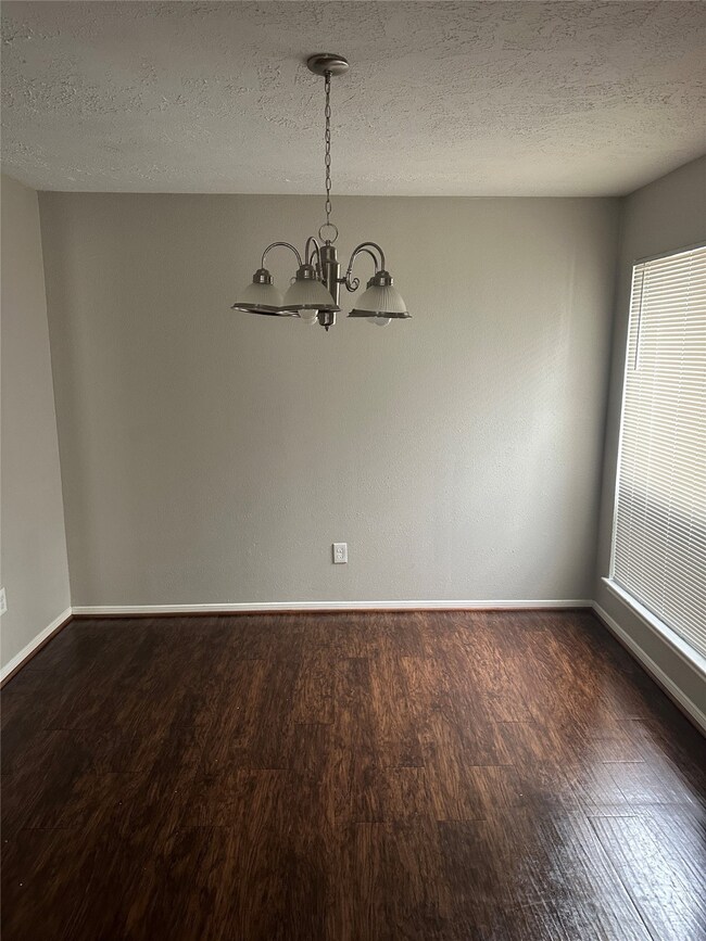 4918 Glendower Dr, Spring, TX 77373 - photo 4