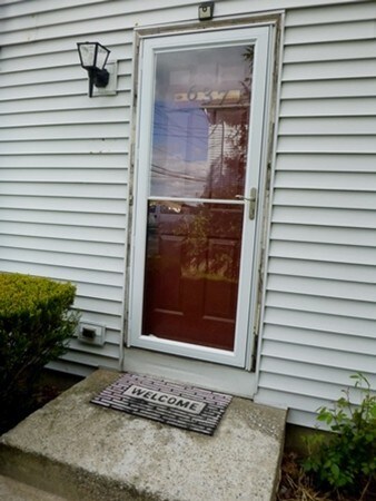 637 Springfield St unit 1, Feeding Hills, MA 01030 - photo 2