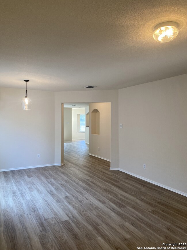 10346 Roseangel Ln, Helotes, TX 78023 - photo 4