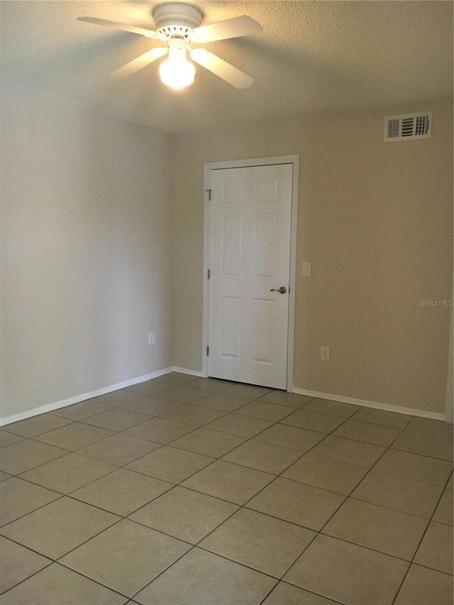 2203 Key Ct W unit 438, Kissimmee, FL 34741 - photo 5