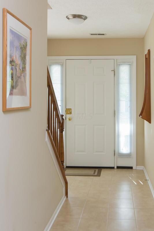 8638 Lazelle Commons-84