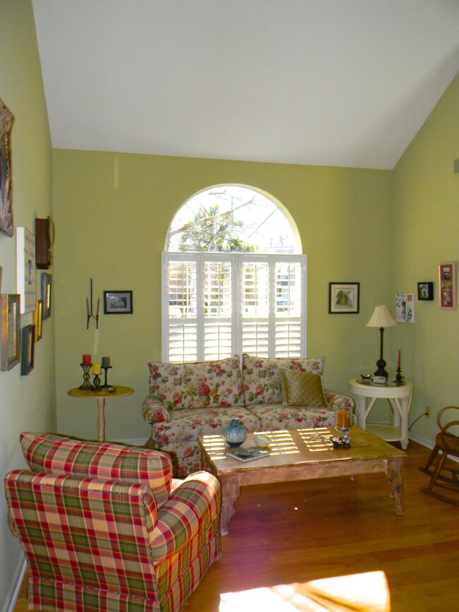 Formal Living Room w/ Vaulted Ceilings