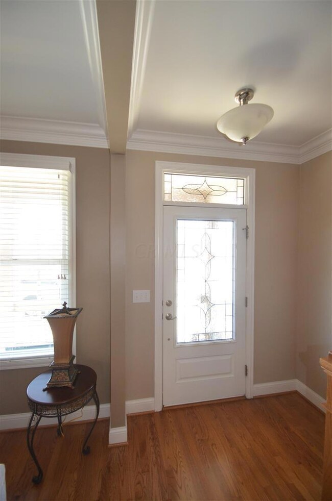 1066 Harrison Park Place, Columbus, OH 43201 - photo 3