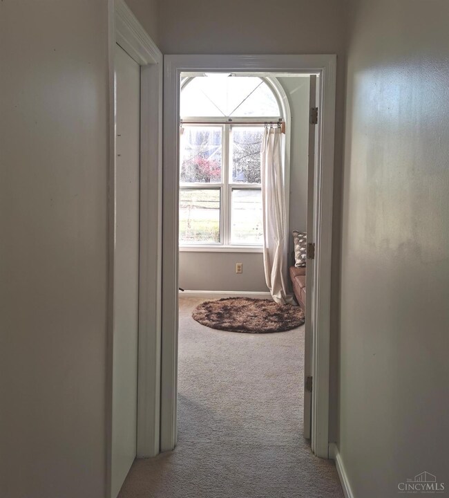 6331 Lakota Meadows Dr, Liberty Township, OH 45044 - photo 5