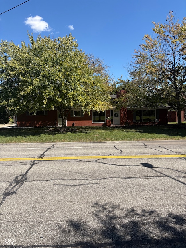 1921 Washington St, Columbus, IN 47201 - photo 3