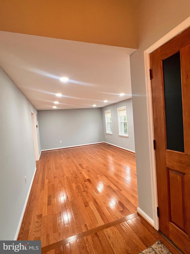 1509 Snughill Ct, Vienna, VA 22182 - photo 3