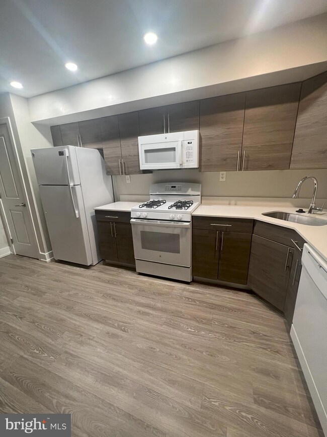 361 Thorn Ln unit 2, Newark, DE 19711 - photo 6