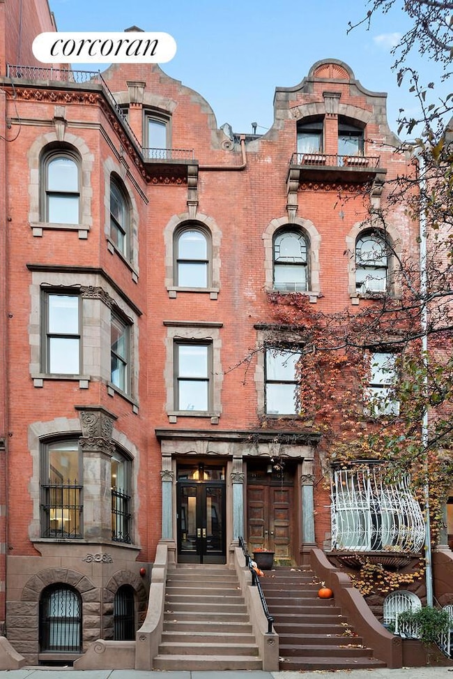 69 W 83rd St, New York, NY 10024 - photo 3