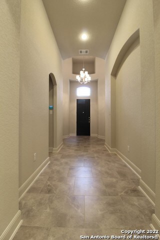 24811 Marcia View, San Antonio, TX 78261 - photo 5