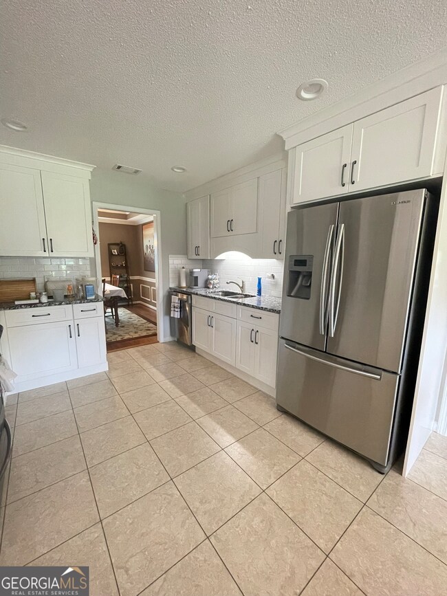 Plenty of cabinet storage space, and soft close hardware on all drawers and cabinets.