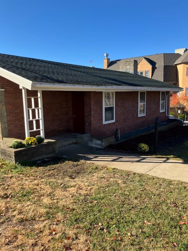 26 W Webster St, Manchester, NH 03104 - photo 2