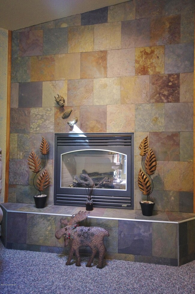 Slate Gas log